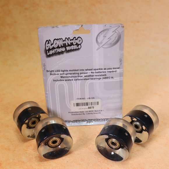Glow n go Lighting wheels 4pk clear glow wheels NOS - Picture 4 of 5